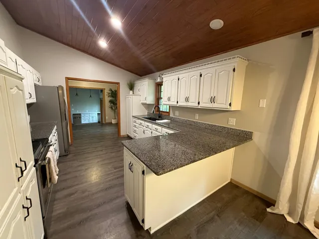 $599,900 | 50429 245th Avenue, Staples, MN 56479