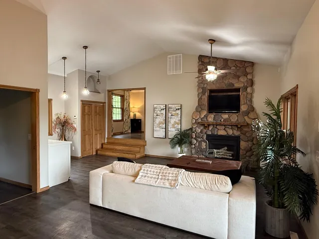 $599,900 | 50429 245th Avenue, Staples, MN 56479