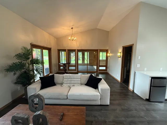 $599,900 | 50429 245th Avenue, Staples, MN 56479