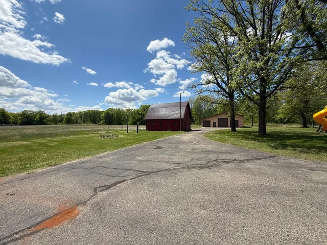 $599,900 | 50429 245th Avenue, Staples, MN 56479