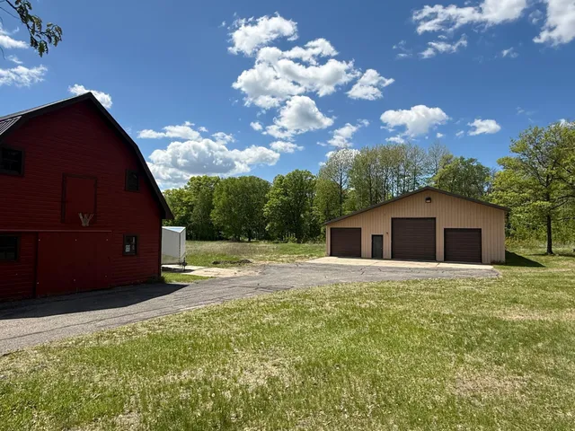 $599,900 | 50429 245th Avenue, Staples, MN 56479