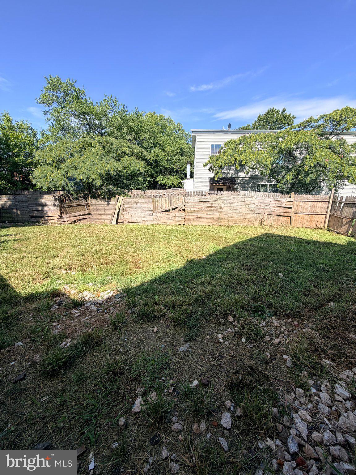 2916 Freeway Halethorpe, MD 21227 - Photo 10 of 18 Spacious backyard with lush greenery.