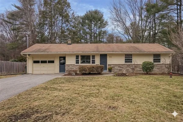 $389,900 | 930 East Avenue, Burrillville, RI 02858