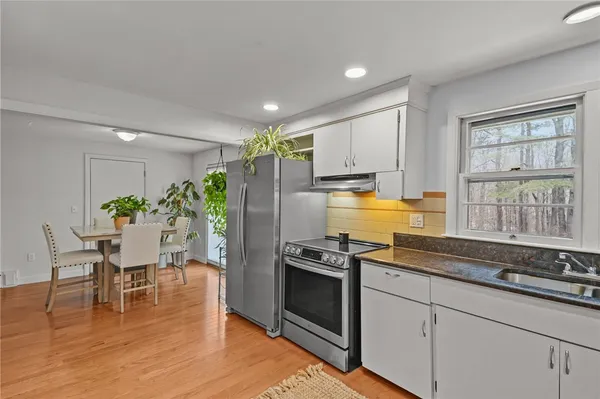 $389,900 | 930 East Avenue, Burrillville, RI 02858
