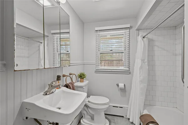 $389,900 | 930 East Avenue, Burrillville, RI 02858