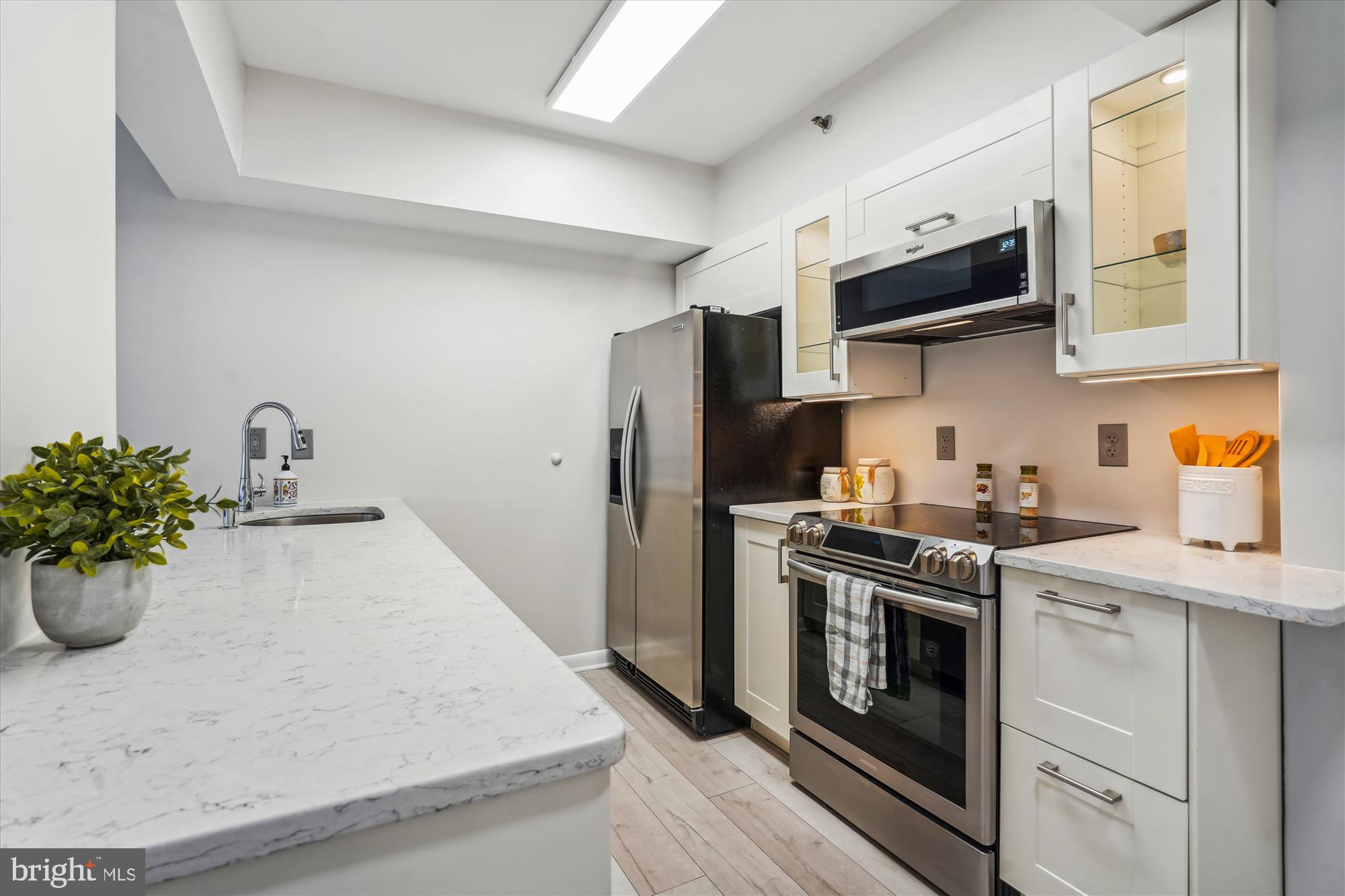 5505 Seminary Road, Unit 1018N Falls Church, VA 22041 - Photo 1 of 36 Light filled kitchen, completely upgraded!