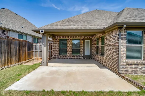 $2,600 | 11721 Pistachio Trail, Fort Worth, TX 76108