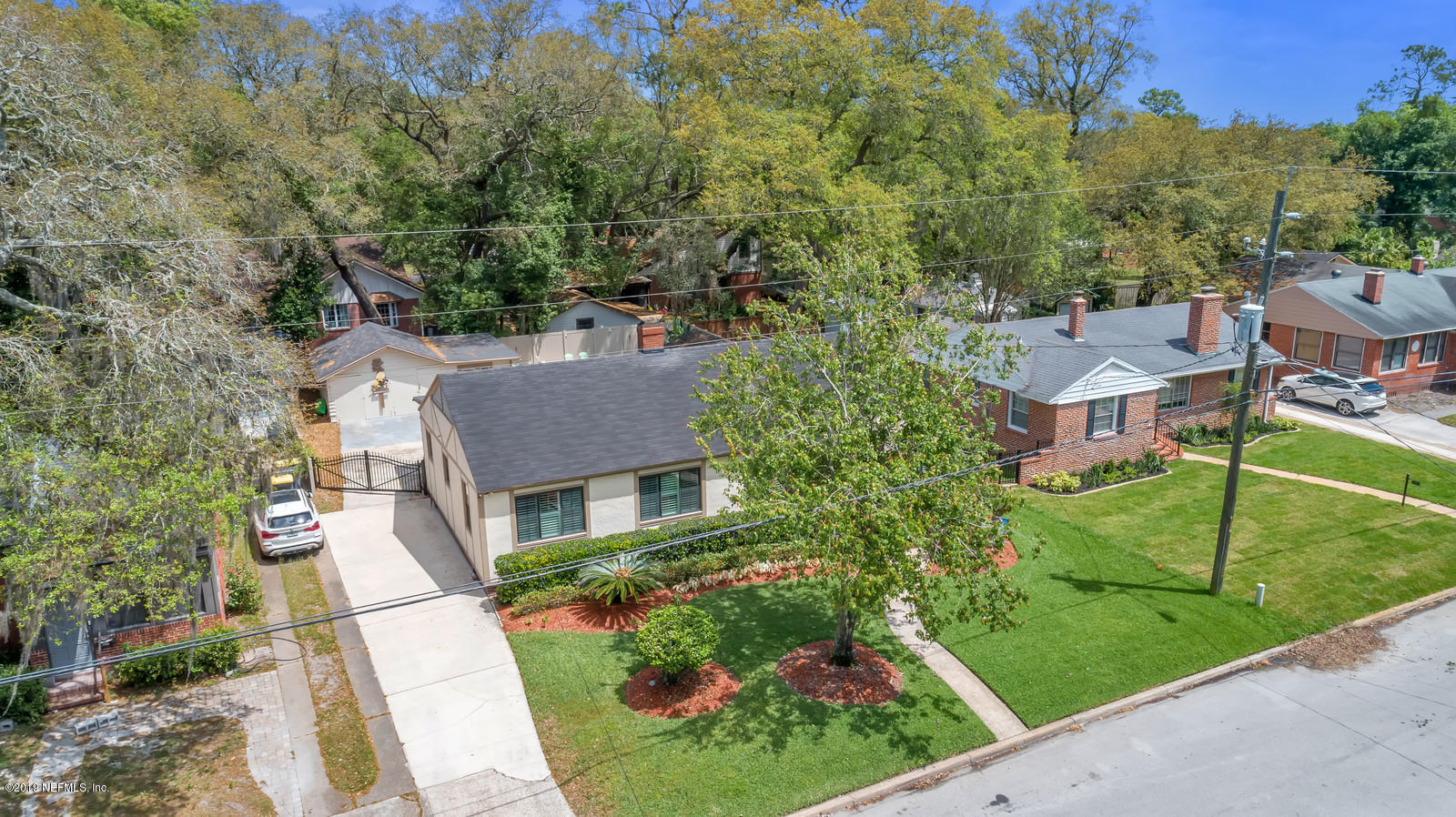 1425 Nicholson Road Jacksonville, FL 32207 - Photo 39 of 45 an aerial view of a house