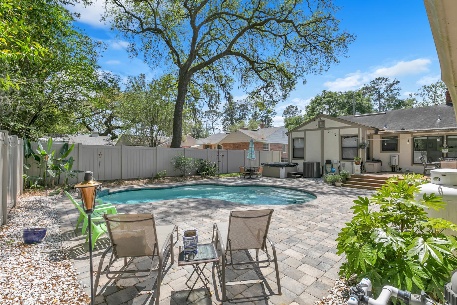 1425 Nicholson Road Jacksonville, FL 32207 - Photo 5 of 45 a view of a house with backyard and sitting area