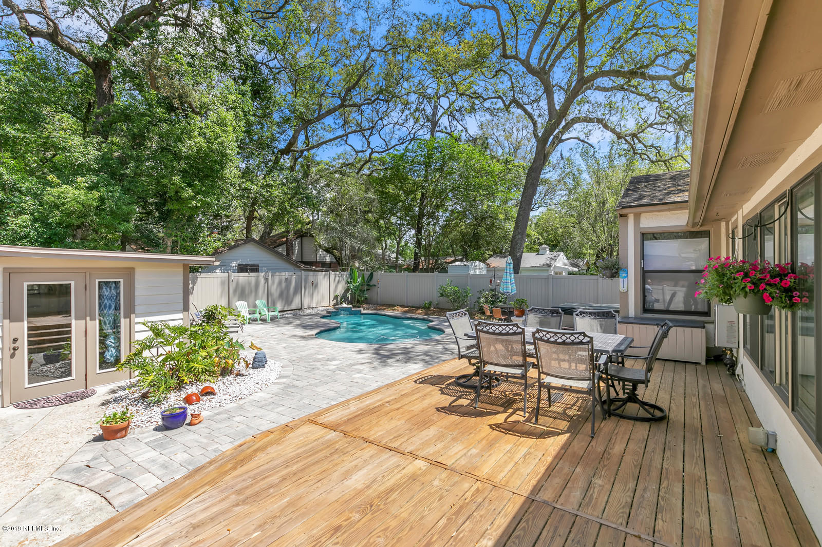 1425 Nicholson Road Jacksonville, FL 32207 - Photo 10 of 45 a view of a backyard with sitting area