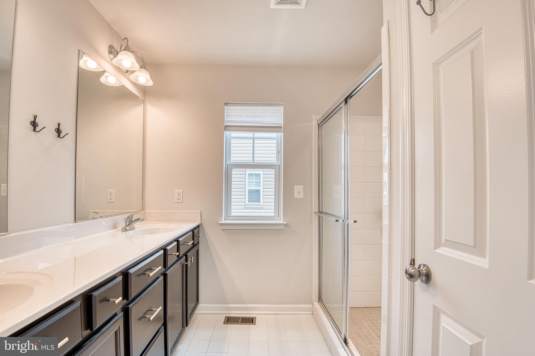 16211 Coolidge Avenue Silver Spring, MD 20906 - Photo 18 of 28