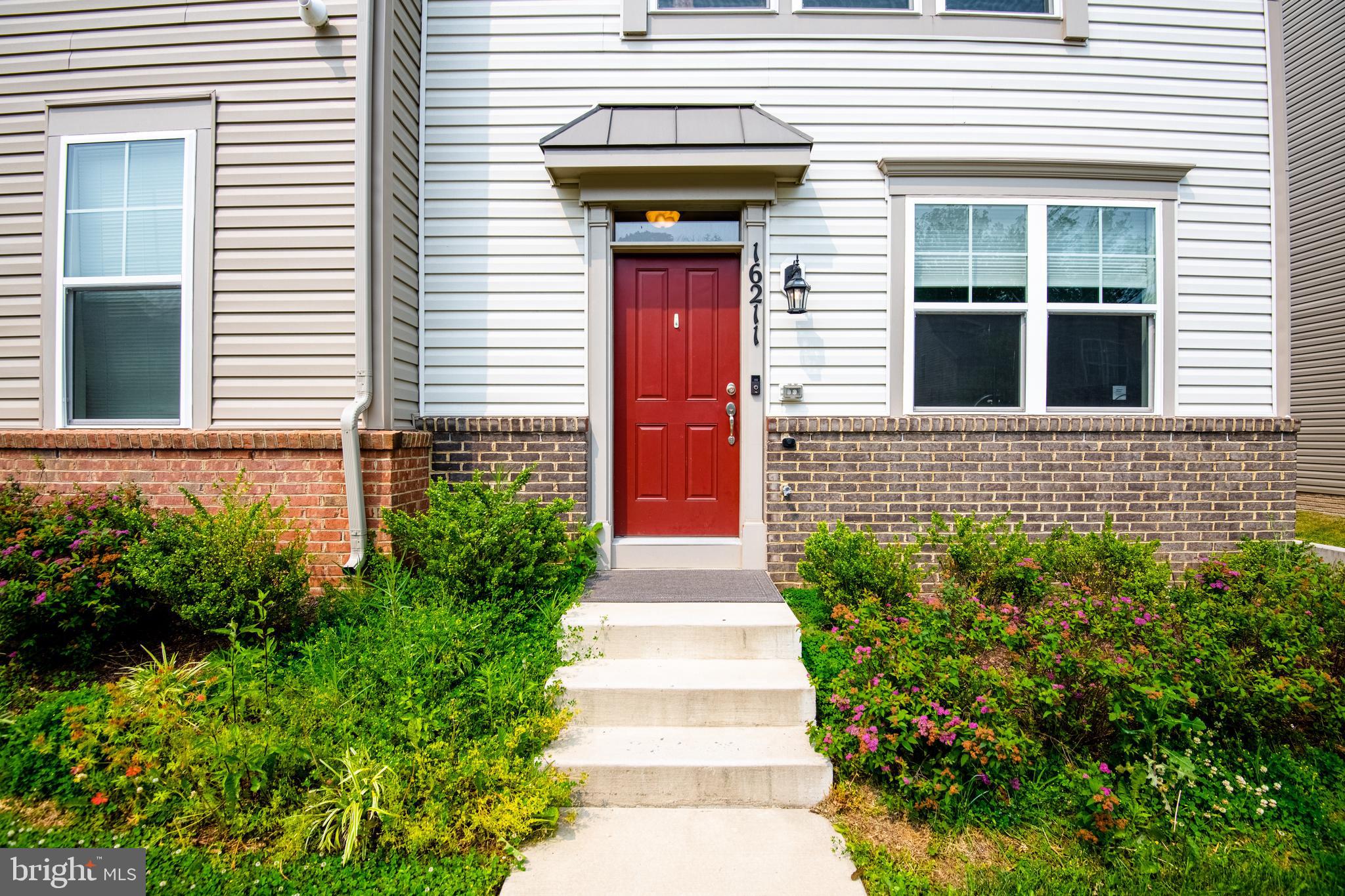 16211 Coolidge Avenue Silver Spring, MD 20906 - Photo 3 of 28