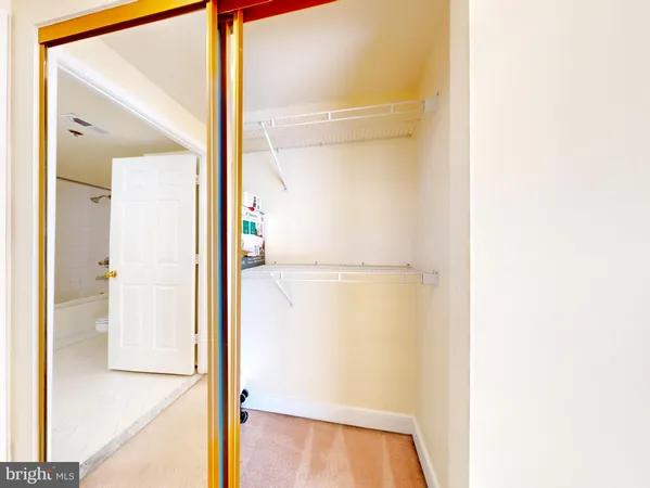 $3,000 | 1045 North Utah Street, Unit 308, Arlington, VA 22203