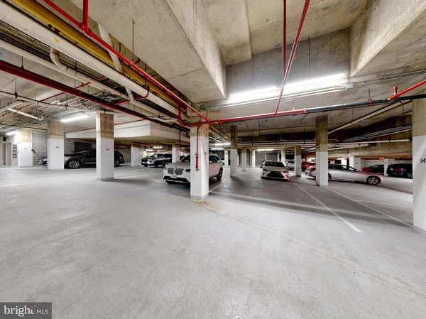 $3,000 | 1045 North Utah Street, Unit 308, Arlington, VA 22203