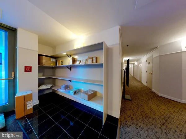 $3,000 | 1045 North Utah Street, Unit 308, Arlington, VA 22203