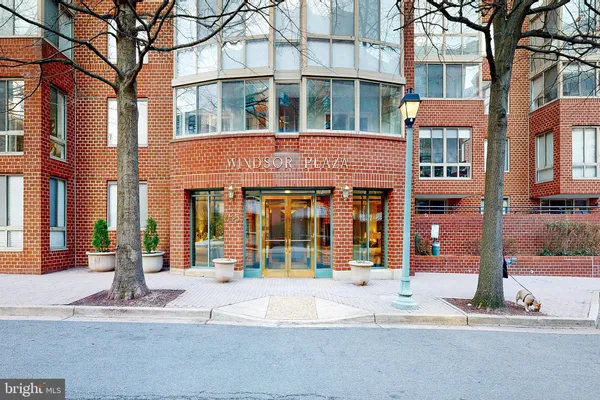 $3,000 | 1045 North Utah Street, Unit 308, Arlington, VA 22203