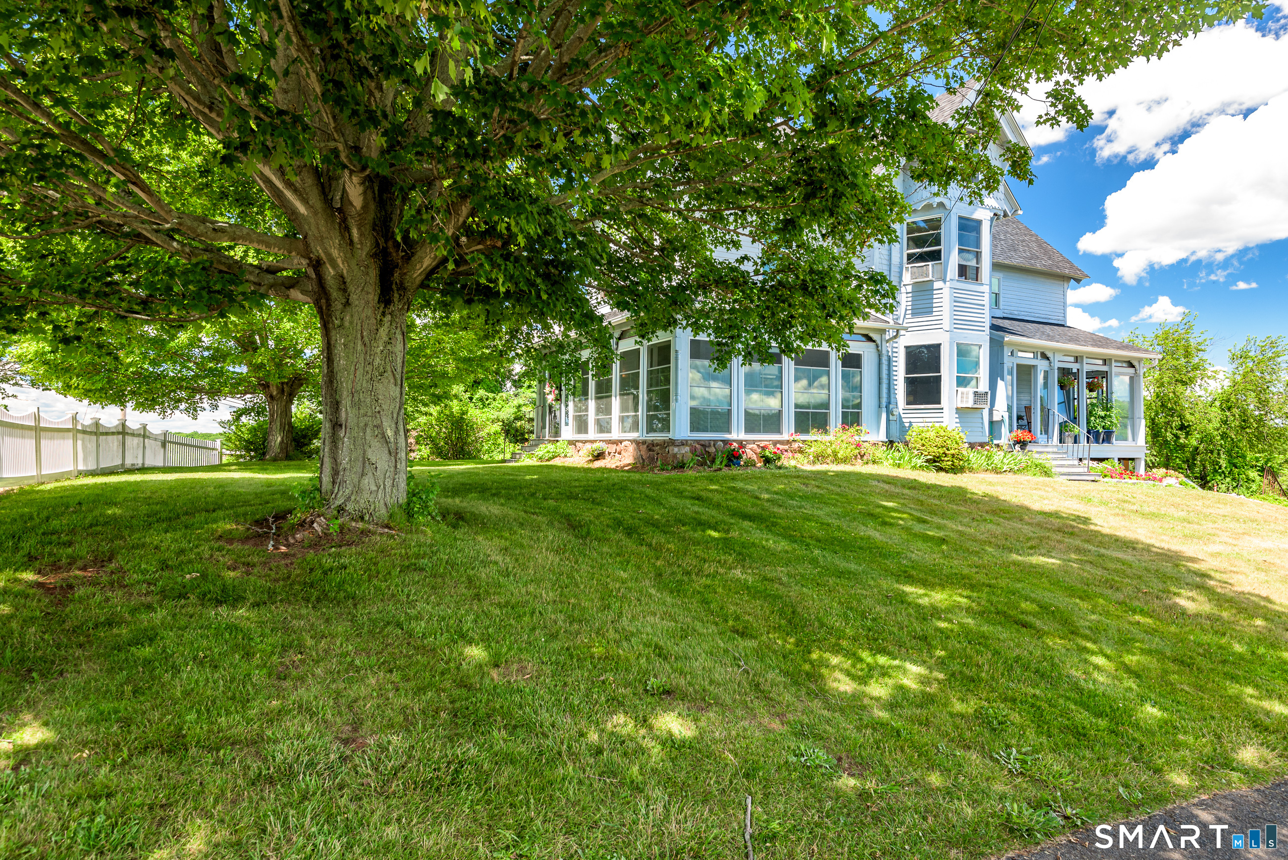 1316 Whirlwind Hill Road Wallingford, CT 06492 - Photo 3 of 40