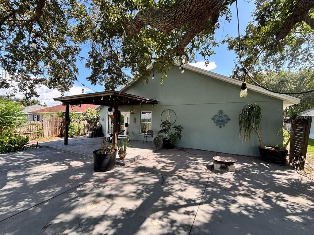 6473 Long Breeze Road Orlando, FL 32810 - Photo 4 of 9 Gallery Image 4