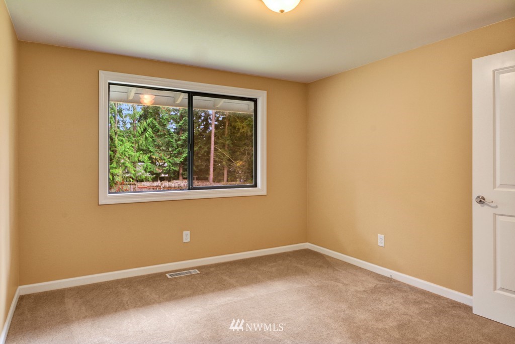 16135 Southeast 145th Place Renton, WA 98059 - Photo 15 of 21 Gallery Image 15