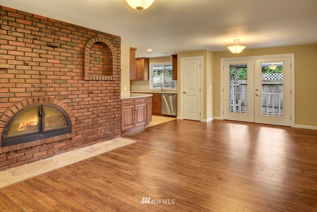 16135 Southeast 145th Place Renton, WA 98059 - Photo 8 of 21 Gallery Image 8