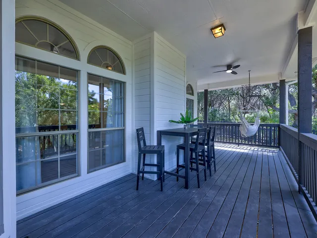 $1,435,000 | 9902 Scenic Bluff Drive, Austin, TX 78733