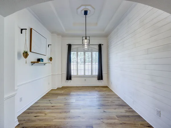 $1,379,000 | 9902 Scenic Bluff Drive, Austin, TX 78733