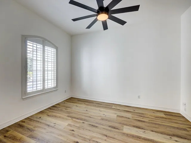 $1,435,000 | 9902 Scenic Bluff Drive, Austin, TX 78733