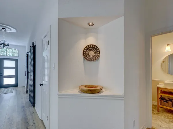 $1,379,000 | 9902 Scenic Bluff Drive, Austin, TX 78733