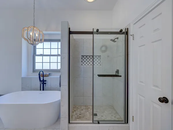 $1,379,000 | 9902 Scenic Bluff Drive, Austin, TX 78733