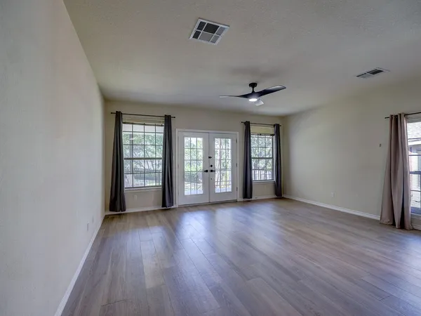 $1,379,000 | 9902 Scenic Bluff Drive, Austin, TX 78733