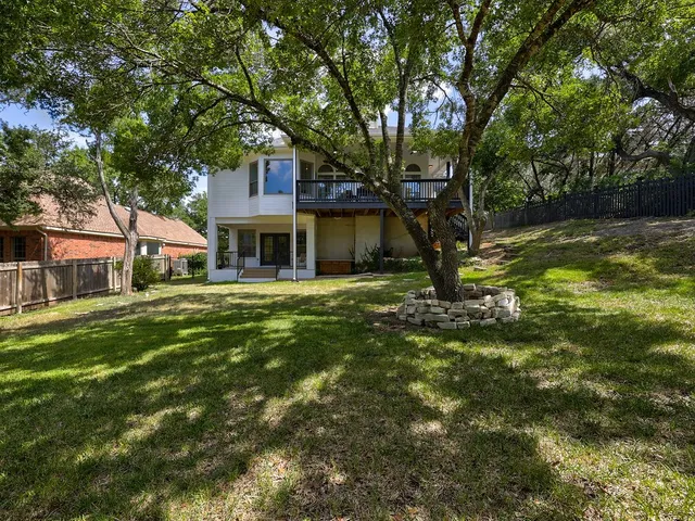 $1,435,000 | 9902 Scenic Bluff Drive, Austin, TX 78733