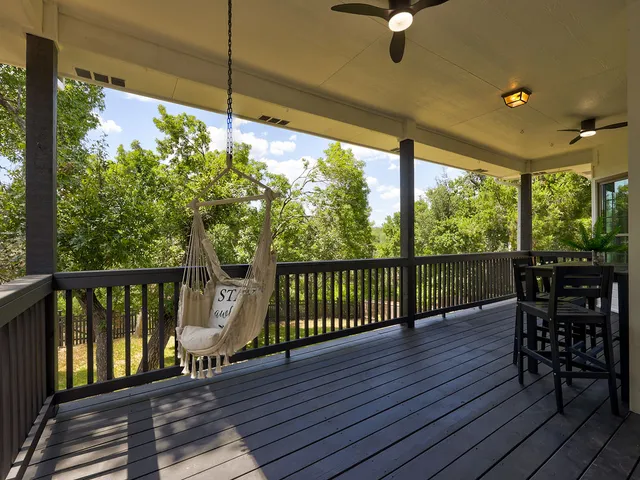 $1,435,000 | 9902 Scenic Bluff Drive, Austin, TX 78733