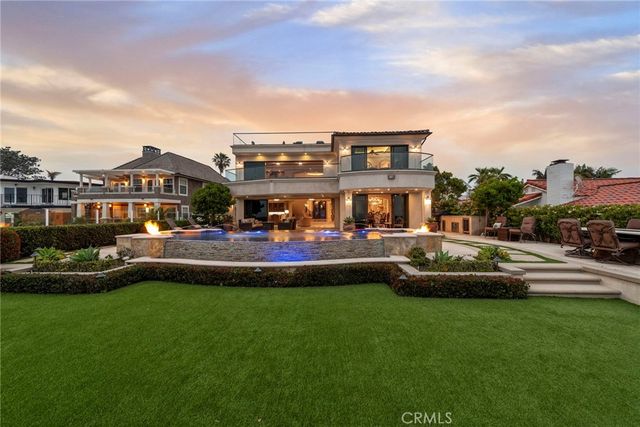 a view of outdoor space yard and patio