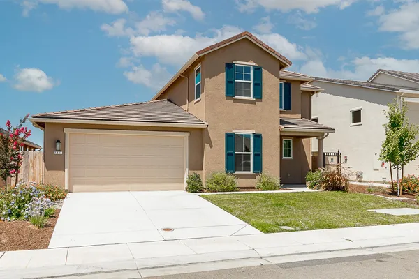 $729,000 | 1807 Birdie Avenue, Manteca, CA 95337