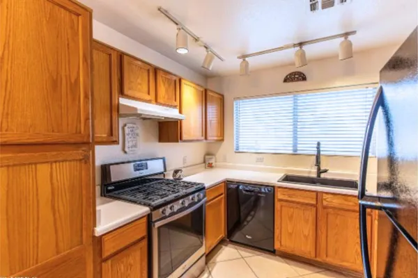 $1,799 | 329 South 161st Lane, Goodyear, AZ 85338