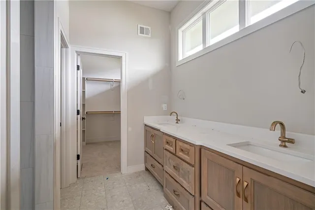 $638,650 | 24195 West 91st Terrace, Lenexa, KS 66227