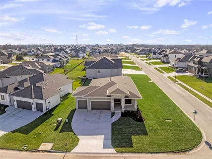 $638,650 | 24195 West 91st Terrace, Lenexa, KS 66227