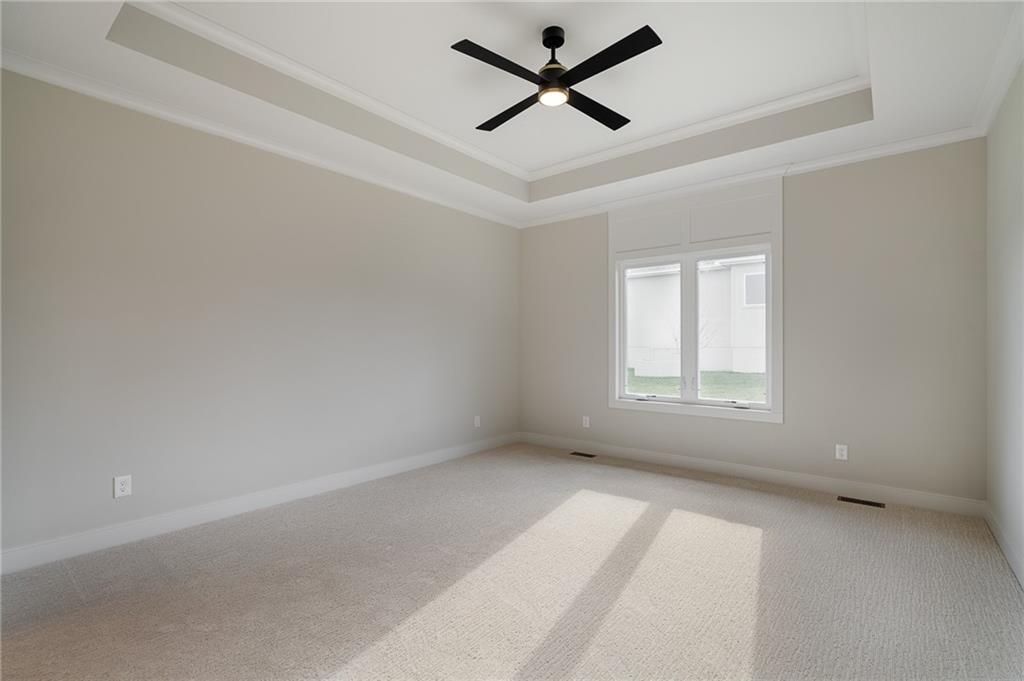 24195 West 91st Terrace Lenexa, KS 66227 - Photo 22 of 49