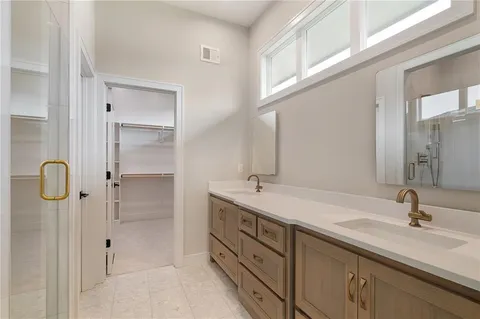 $638,650 | 24195 West 91st Terrace, Lenexa, KS 66227