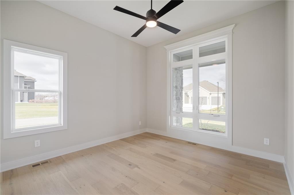 24195 West 91st Terrace Lenexa, KS 66227 - Photo 31 of 49