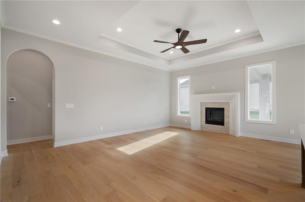 24195 West 91st Terrace Lenexa, KS 66227 - Photo 9 of 49