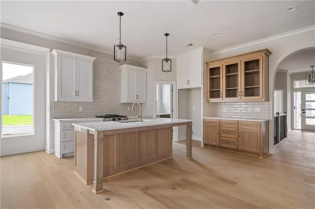 $638,650 | 24195 West 91st Terrace, Lenexa, KS 66227