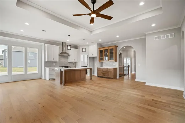 $638,650 | 24195 West 91st Terrace, Lenexa, KS 66227