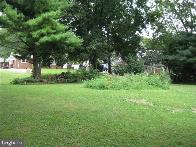 20 Riverside Avenue Lancaster, PA 17602 - Photo 2 of 7 Gallery Image 2