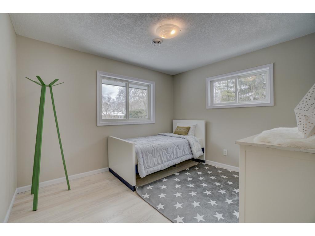 5109 Valley View Road Edina, MN 55436 - Photo 16 of 24