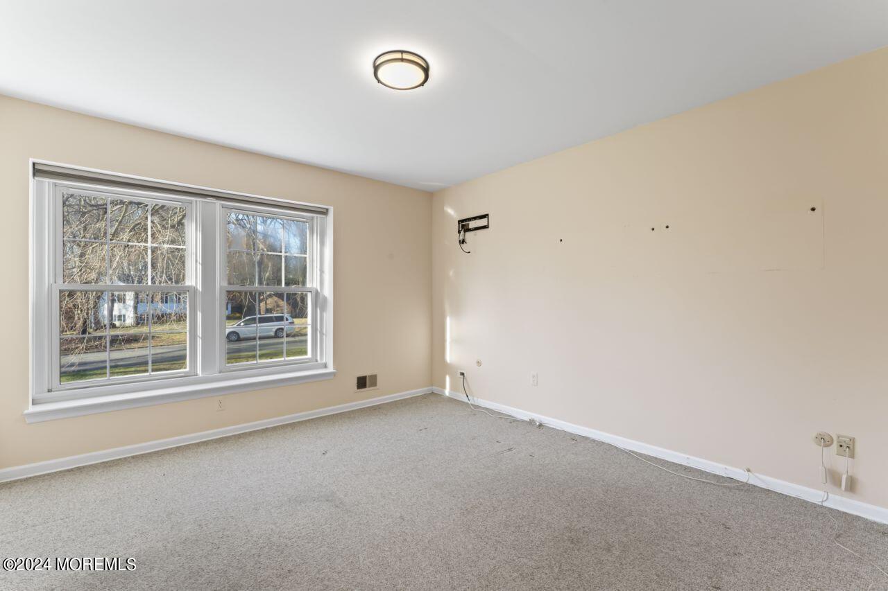 218 Ballantine Road Middletown, NJ 07748 - Photo 19 of 27 photos_web_resolution_HOM00003