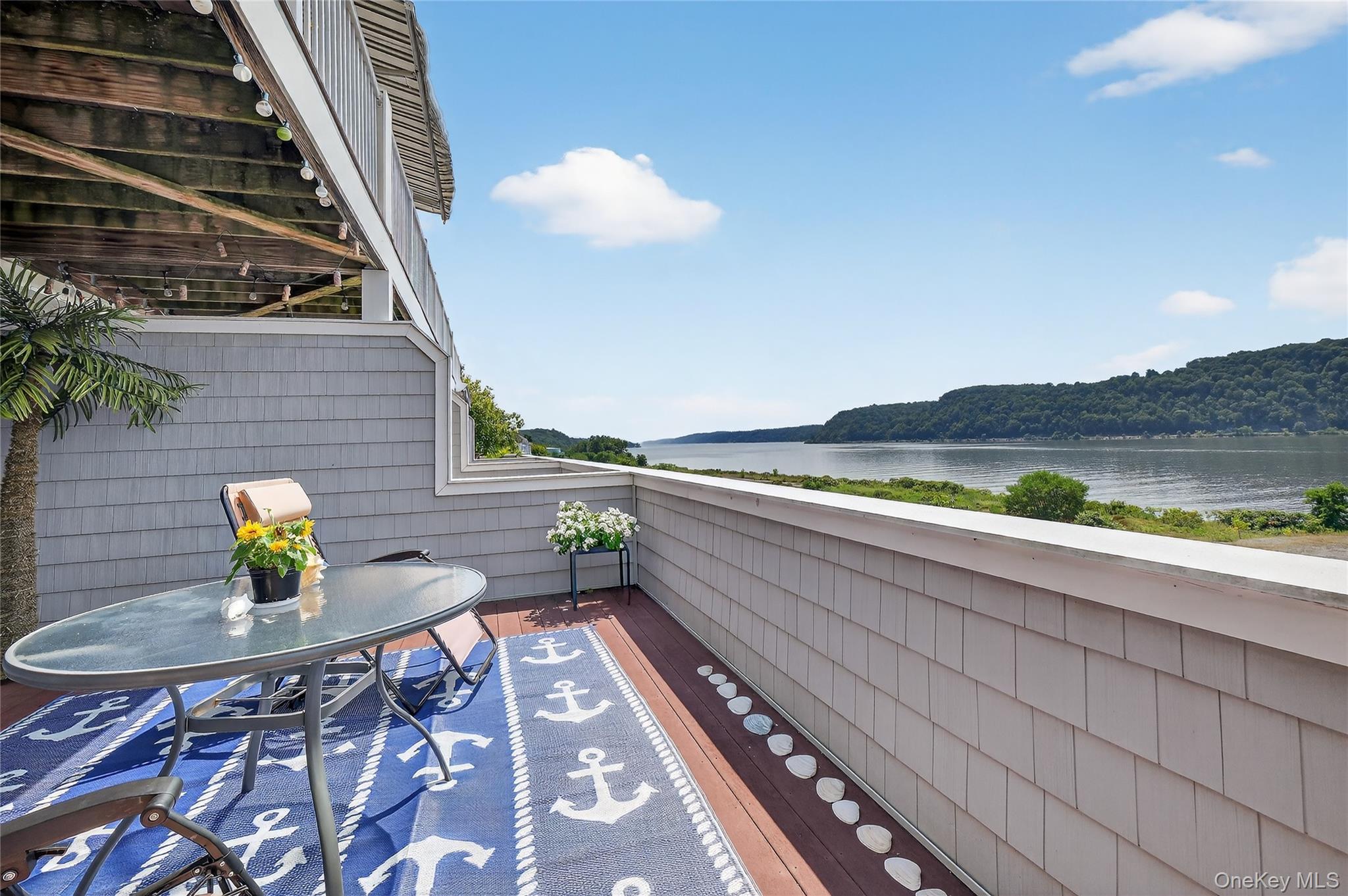114 Hudson Pointe Drive Poughkeepsie, NY 12601 - Photo 22 of 44 a terrace with outdoor seating
