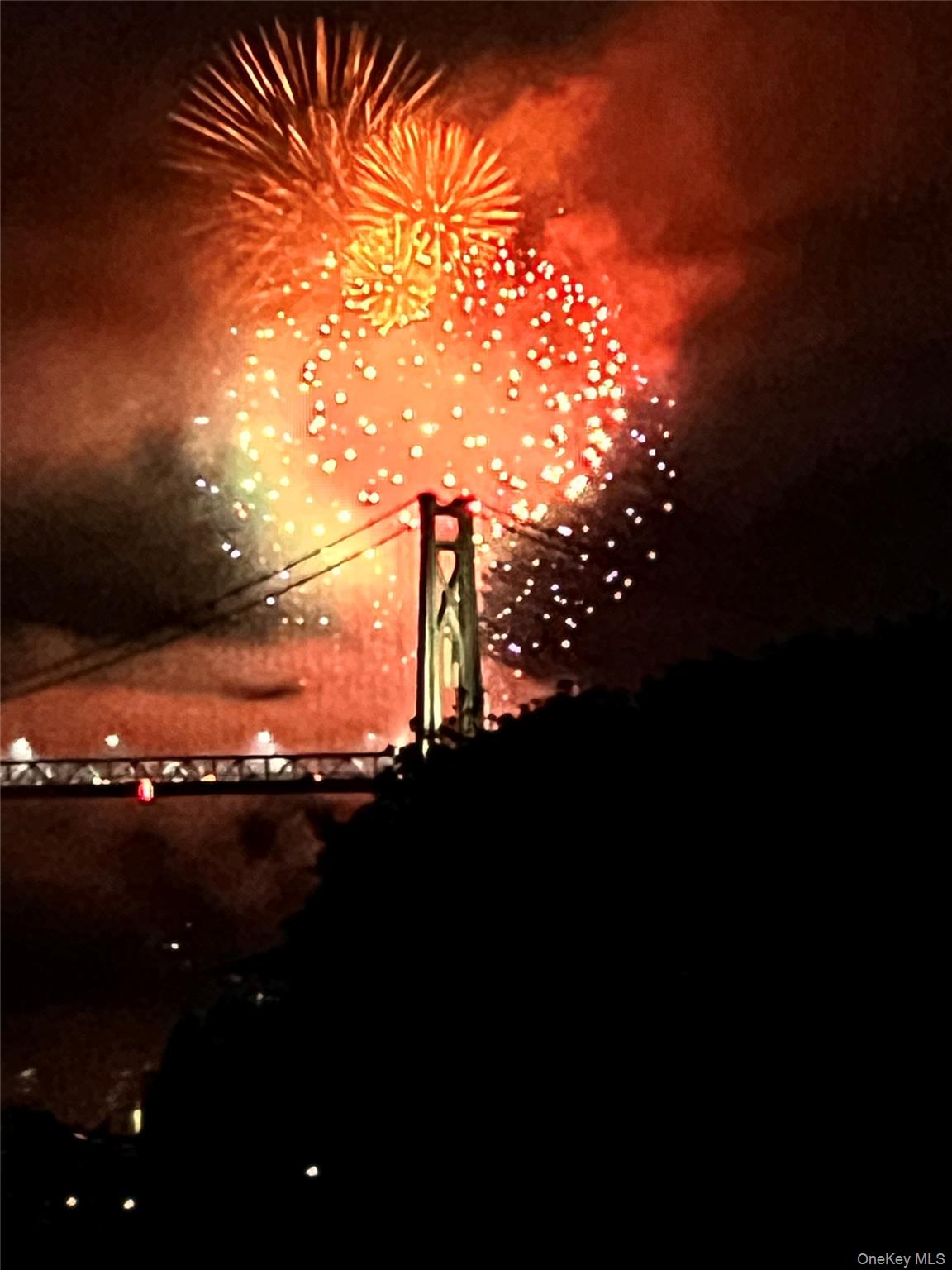 114 Hudson Pointe Drive Poughkeepsie, NY 12601 - Photo 42 of 44 a view of sunset