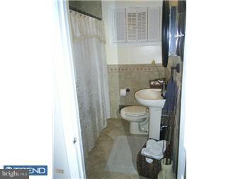 40 Langdon Road Burlington, NJ 08016 - Photo 9 of 12 Bathroom