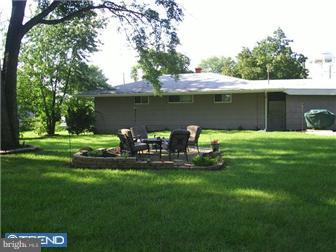 40 Langdon Road Burlington, NJ 08016 - Photo 10 of 12 Exterior Back
